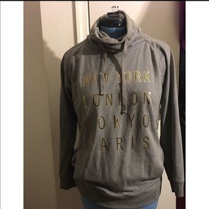 GAP Sweaters - Sweater GAP Sweaters - Sweater